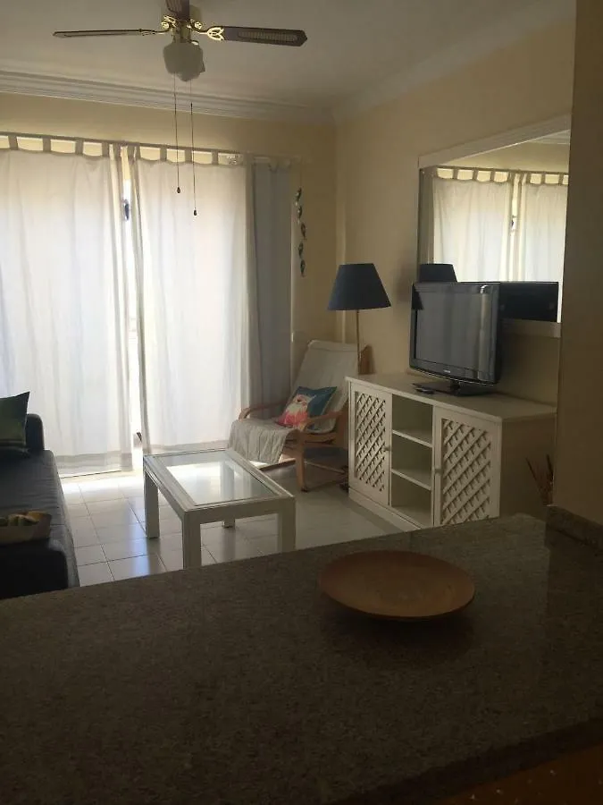 Apartamento Yucca 2 아데제 아파트